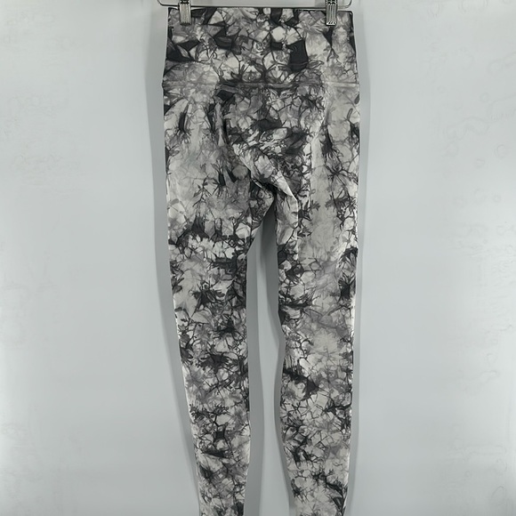 Lululemon Wunder Under‎ High Rise Tight 4 - Picture 5 of 6